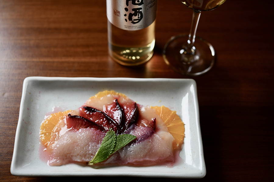 鮨屋 ミュンヘン店で日本酒の試飲